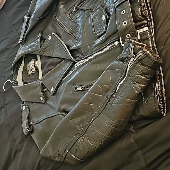 Leather Jacket - Picture 2 of 10